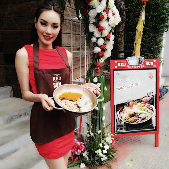 เมย์ เปิดตัวร้านอาหารเกาหลี เมย์ เปิดตัวร้านอาหารเกาหลี