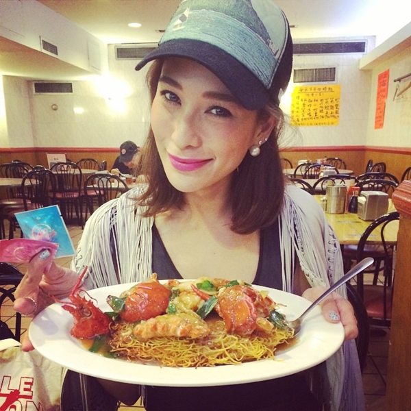 พลอย เฌอมาลย์ มาแรงโพสต์รูป Lose your ego พลอย เฌอมาลย์ มาแรงโพสต์รูป Lose your ego