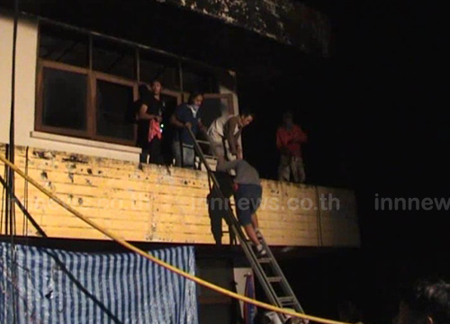 ไฟไหม้กองถ่าย The Coup จ.ลำปาง เอฟเฟ็กต์ผิดคิว หนีตายอลหม่าน ไฟไหม้กองถ่าย The Coup จ.ลำปาง เอฟเฟ็กต์ผิดคิว หนีตายอลหม่าน