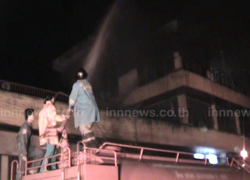 ไฟไหม้กองถ่าย The Coup จ.ลำปาง เอฟเฟ็กต์ผิดคิว หนีตายอลหม่าน ไฟไหม้กองถ่าย The Coup จ.ลำปาง เอฟเฟ็กต์ผิดคิว หนีตายอลหม่าน