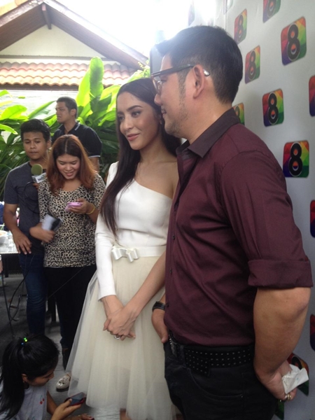 พิ้งกี้ แต่งงาน เพชร อิทธิ ชวลิตธำรง พิ้งกี้ แต่งงาน เพชร อิทธิ ชวลิตธำรง