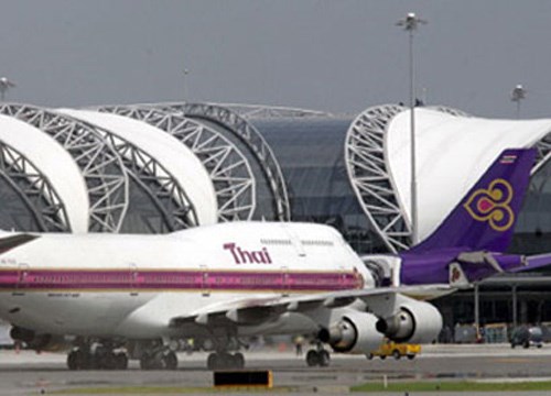 การบินไทย เล็งลดขนาดองค์กร-ปรับลดเที่ยวบิน แก้ขาดทุน การบินไทย เล็งลดขนาดองค์กร-ปรับลดเที่ยวบิน แก้ขาดทุน