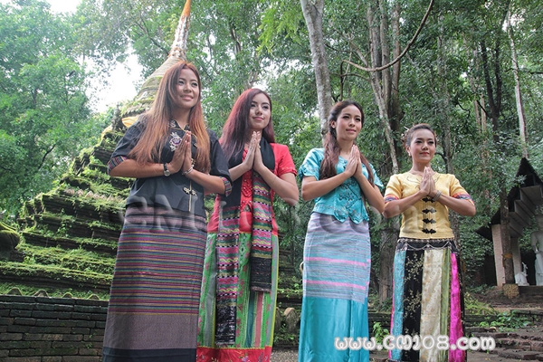 น้องแนน สาวพม่า ฮอตสุด ๆ นำทีมสาวไทยใหญ่ถ่ายแบบ น้องแนน สาวพม่า ฮอตสุด ๆ นำทีมสาวไทยใหญ่ถ่ายแบบ
