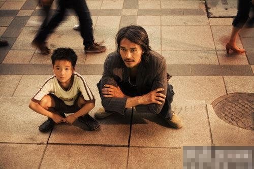 ซูเจียว รับบท ลูกชาย โจวซิงฉือ ในหนังเรื่อง CJ7 ซูเจียว รับบท ลูกชาย โจวซิงฉือ ในหนังเรื่อง CJ7