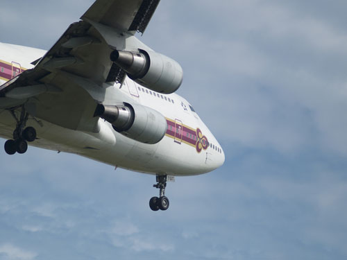 การบินไทย ยกเครื่องใหญ่แก้ขาดทุน 2 แสนล้าน จ่อโละ 5 พันคน การบินไทย ยกเครื่องใหญ่แก้ขาดทุน 2 แสนล้าน จ่อโละ 5 พันคน