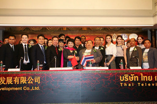 ไทย-จีน ทุ่มงบกว่า 1.5 พันล้าน สร้างภาพยนตร์ฟอร์มยักษ์ มหาราช 2 แผ่นดิน ไทย-จีน ทุ่มงบกว่า 1.5 พันล้าน สร้างภาพยนตร์ฟอร์มยักษ์ มหาราช 2 แผ่นดิน