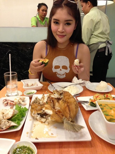 แมลงเมี่ยง