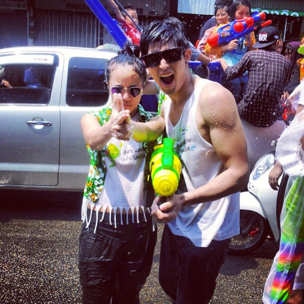 สงกรานต์ 2556 ตามส่อง ดาราเล่นสงกรานต์