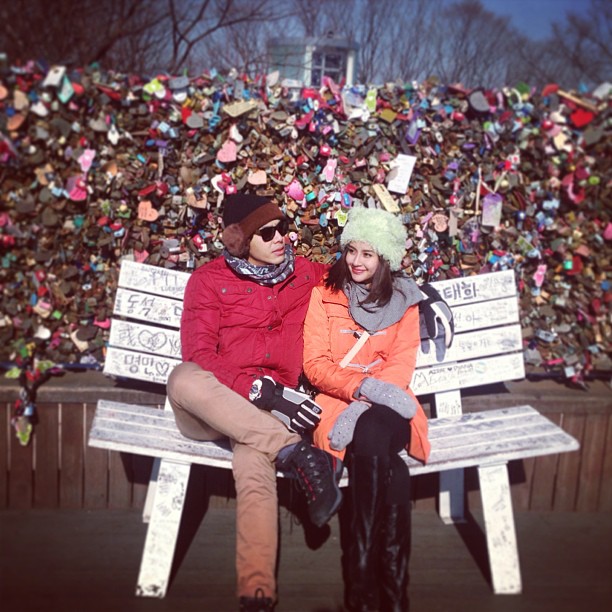 หวานซะ! น้ำฝน-อาร์ต ควงคู่ท้าลมหนาวสัมผัสหิมะที่เกาหลี