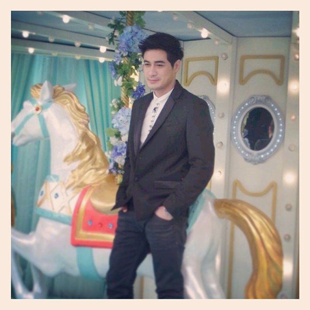 หล่อเวอร์! แอบส่องเบื้องหลัง โฬม ถ่ายรายการ 3 แซ่บ