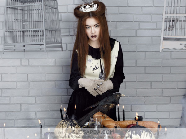 ไอซ์ ปรีชญา แปลงโฉมเป็นแม่มดสาว ในนิตยสารสุดสัปดาห์