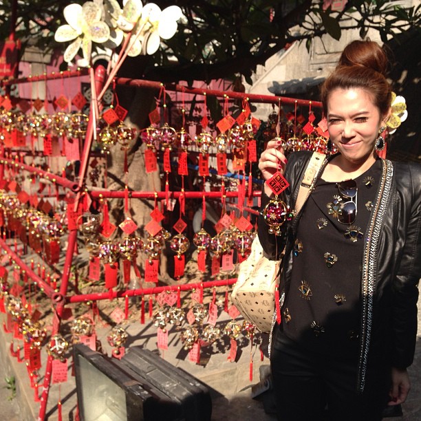 เมย์-กรรชัย ควงคู่สวีทจี๋จ๋า ตระเวนไหว้พระ มาเก๊า-ฮ่องกง