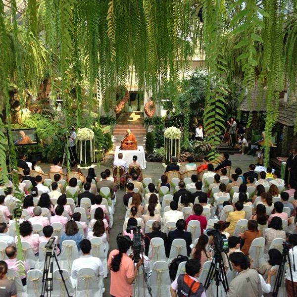 งานแต่งงาน ไก่ มีสุข
