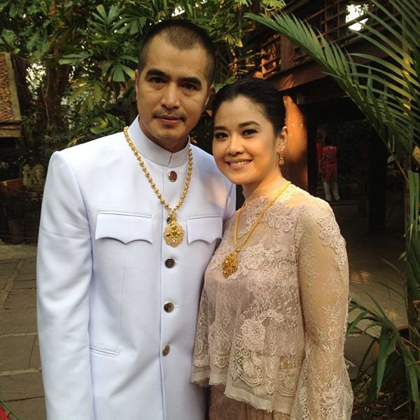 งานแต่งงาน ไก่ มีสุข