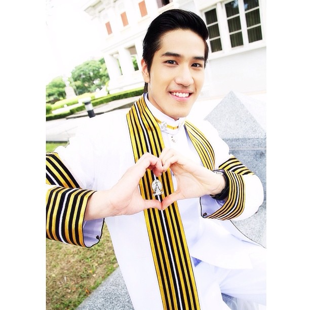 ดารารับปริญญาจุฬาฯ 2556 ดารารับปริญญาจุฬาฯ 2556