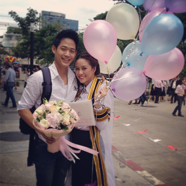 ดารารับปริญญาจุฬาฯ 2556 ดารารับปริญญาจุฬาฯ 2556