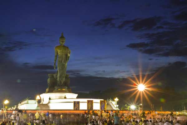 เวียนเทียน วันวิสาขบูชา เวียนเทียน วันวิสาขบูชา