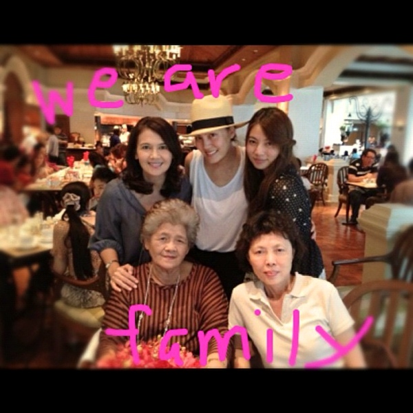 เจนี่ เทียนโพธิ์สุวรรณ และครอบครัว