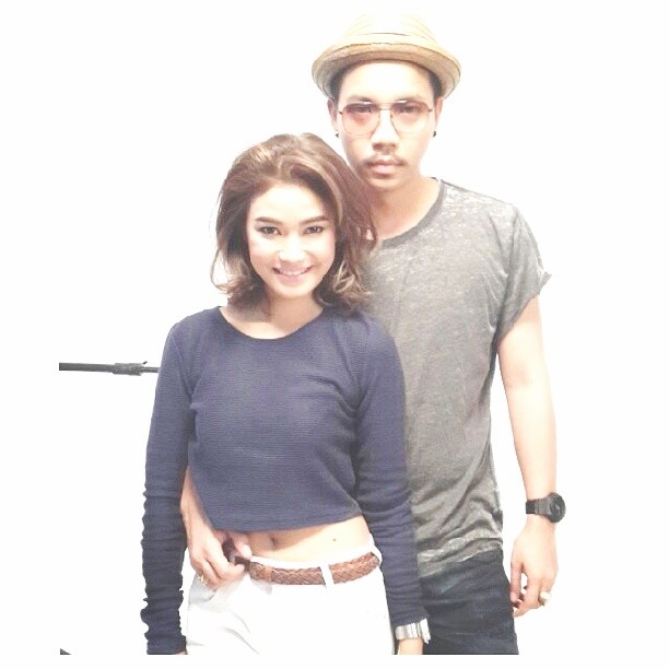 ชมพู่ ก่อนบ่าย ซึ้ง โน้ต แฟนหนุ่มคุกเข่าขอแต่งงาน ชมพู่ ก่อนบ่าย ซึ้ง โน้ต แฟนหนุ่มคุกเข่าขอแต่งงาน