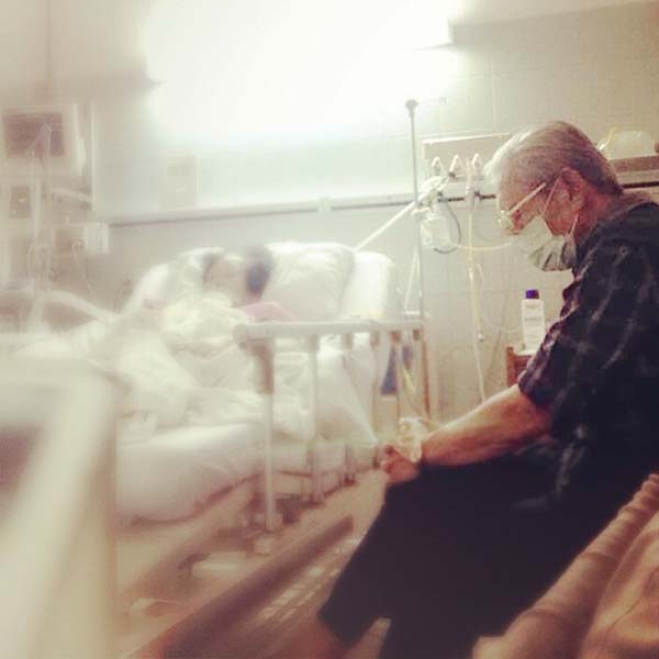 สุดซึ้ง ปุ้ย พิมลวรรณ โพสต์ภาพความรักอันยิ่งใหญ่ของพ่อ..ในวันที่แม่ล้มป่วย สุดซึ้ง ปุ้ย พิมลวรรณ โพสต์ภาพความรักอันยิ่งใหญ่ของพ่อ..ในวันที่แม่ล้มป่วย