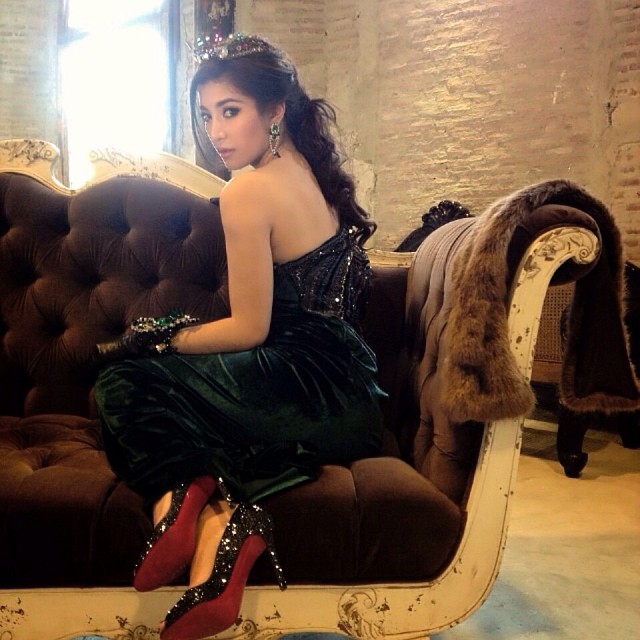 เอมมี่ มรกต กิตติสาระ เอมมี่ มรกต กิตติสาระ