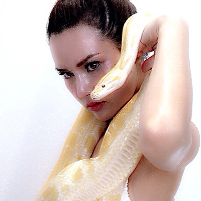 ญาญ่าหญิง ญาญ่าหญิง