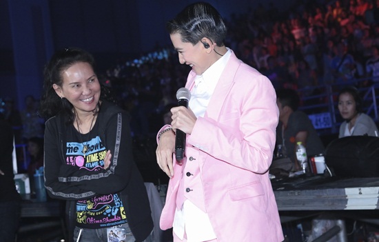 Patiparn Party 25 ปี Mr.Mos Patiparn Party 25 ปี Mr.Mos