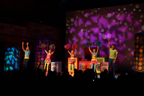 3 สาวแกงค์ Hi5 ชวนคุณหนู ๆ มาสนุกสุดมันส์ไปกับโชว์ที่มีชื่อว่า Hi5 House Hits! Live In Concert 3 สาวแกงค์ Hi5 ชวนคุณหนู ๆ มาสนุกสุดมันส์ไปกับโชว์ที่มีชื่อว่า Hi5 House Hits! Live In Concert