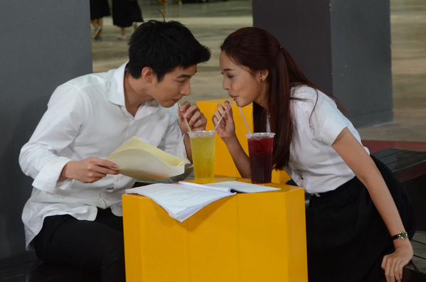 สื่อริษยา สื่อริษยา