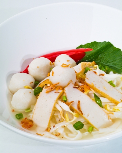 ก๋วยเตี๋ยวใส่ลูกชิ้น ก๋วยเตี๋ยวใส่ลูกชิ้น