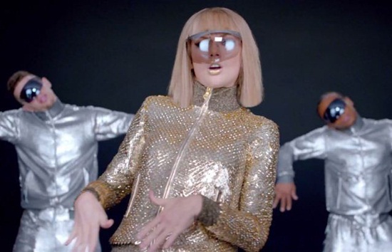 Taylor Swift พรีเมียร์ซิงเกิลใหม่ Shake It Off Taylor Swift พรีเมียร์ซิงเกิลใหม่ Shake It Off
