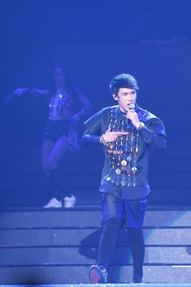 คอนเสิร์ต หล่อมากมาก คอนเสิร์ต หล่อมากมาก