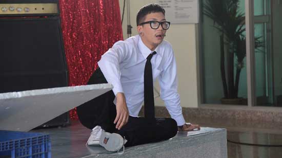 ยินดีนำเสนอ ยินดีนำเสนอ