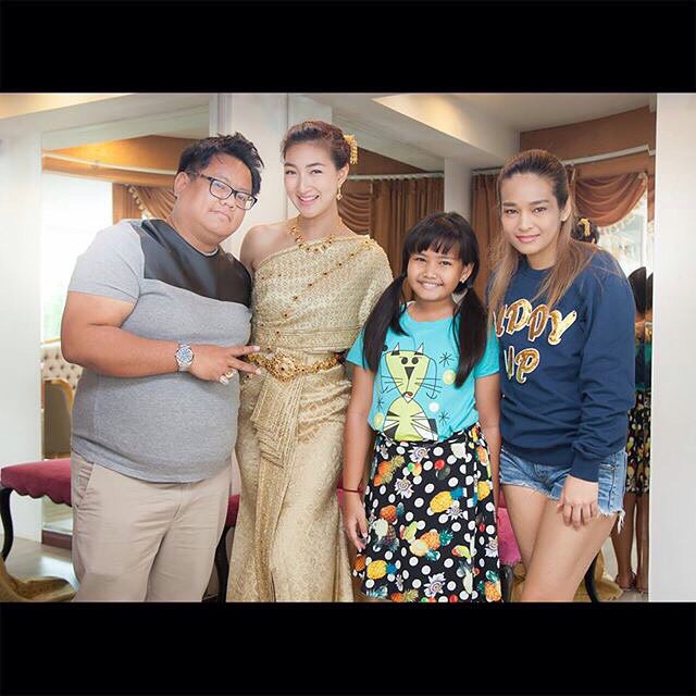 แพนเค้ก ลองชุดไทยจาก finale wedding สงสัยเตรียมแต่งงาน !? แพนเค้ก ลองชุดไทยจาก finale wedding สงสัยเตรียมแต่งงาน !?