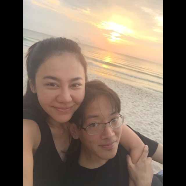 นาเดีย ควงสามี-ลูกชายเที่ยวเกาะ โชว์หุ่นในชุดว่ายน้ำ ยังเป๊ะ นาเดีย ควงสามี-ลูกชายเที่ยวเกาะ โชว์หุ่นในชุดว่ายน้ำ ยังเป๊ะ