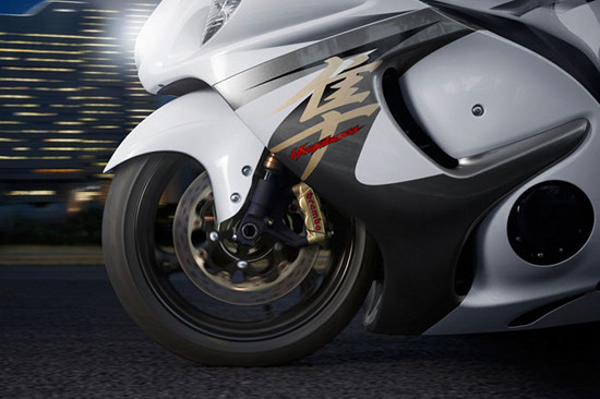 2013 Suzuki Hayabusa GSX1300R ABS นกเหยี่ยวแห่งพื้นถนนตัวล่าสุด 2013 Suzuki Hayabusa GSX1300R ABS นกเหยี่ยวแห่งพื้นถนนตัวล่าสุด