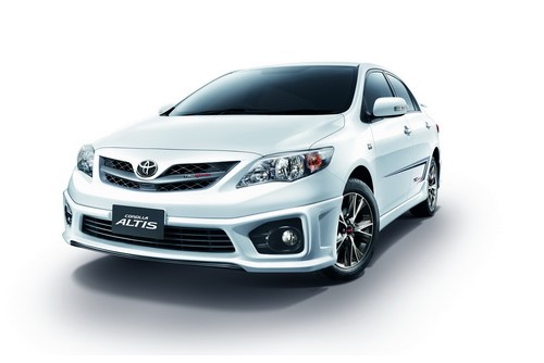 โตโยต้าอ้าง Corolla เป็นรถขายดีที่สุดในโลก แทน Ford Focus โตโยต้าอ้าง Corolla เป็นรถขายดีที่สุดในโลก แทน Ford Focus
