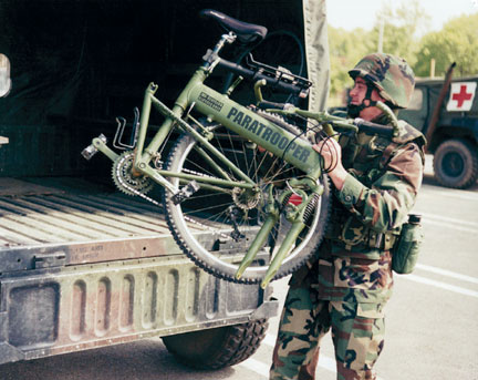 Montague Paratrooper เสือภูเขาจอมอึดสำหรับทหาร Montague Paratrooper เสือภูเขาจอมอึดสำหรับทหาร