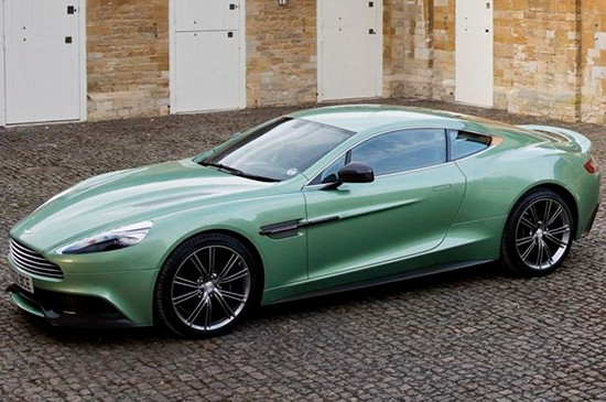 Aston Martin สั่นคลอน! CEO ระดับตำนานเตรียมลงจากตำแหน่ง Aston Martin สั่นคลอน! CEO ระดับตำนานเตรียมลงจากตำแหน่ง