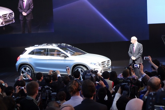 Mercedes-Benz GLA Concept โชว์ตัวเซี่ยงไฮ้ ชาวจีนแห่ชมล้น Mercedes-Benz GLA Concept โชว์ตัวเซี่ยงไฮ้ ชาวจีนแห่ชมล้น