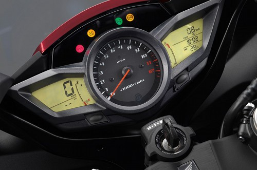 Honda VFR1200F สปอร์ตตัวแรงจากฮอนด้า Honda VFR1200F สปอร์ตตัวแรงจากฮอนด้า