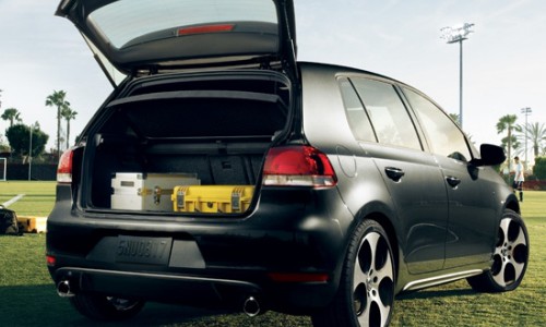 Golf GTI ยนตรกรรมเจเนอเรชั่นใหม่พลังแรงจาก Volkswagen Golf GTI ยนตรกรรมเจเนอเรชั่นใหม่พลังแรงจาก Volkswagen