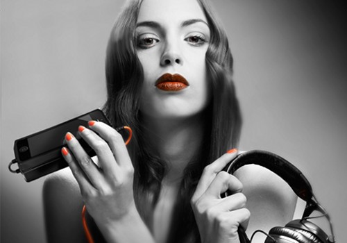 V-MoDa เปิดตัวเคสสุดล้ำในรุ่น Vamp Verza และ Metallo case V-MoDa เปิดตัวเคสสุดล้ำในรุ่น Vamp Verza และ Metallo case