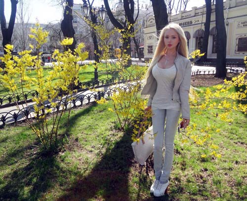 Valeria Lukyanova Valeria Lukyanova