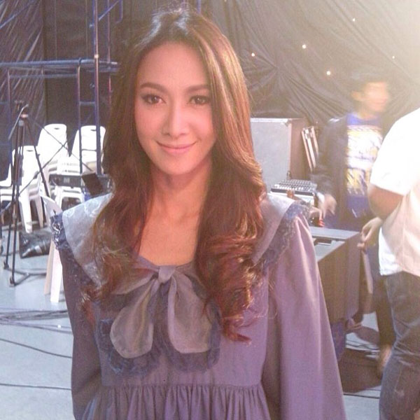 จั๊กจั่น อคัมย์สิริ และ ยุ้ย จีรนันท์ จั๊กจั่น อคัมย์สิริ และ ยุ้ย จีรนันท์