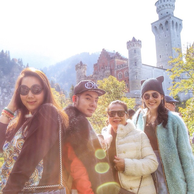 ชมพู่ อารยา พาคุณแม่เที่ยวเยอรมนี ชมพู่ อารยา พาคุณแม่เที่ยวเยอรมนี