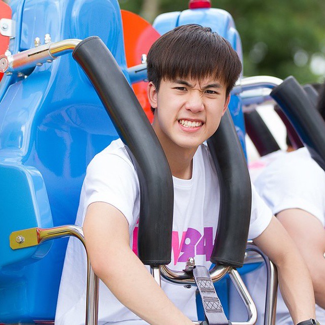 เจมส์ ธีรดนย์ เจมส์ ธีรดนย์