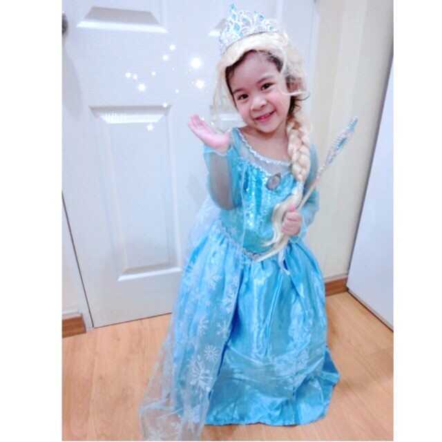 น้องยี่หวา ลูกสาวบร๊ะเจ้าโจ๊ก แปลงโฉมเป็นเอลซ่า น้องยี่หวา ลูกสาวบร๊ะเจ้าโจ๊ก แปลงโฉมเป็นเอลซ่า