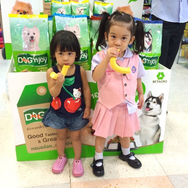 น้องยี่หวา ลูกสาวบร๊ะเจ้าโจ๊ก แปลงโฉมเป็นเอลซ่า น้องยี่หวา ลูกสาวบร๊ะเจ้าโจ๊ก แปลงโฉมเป็นเอลซ่า