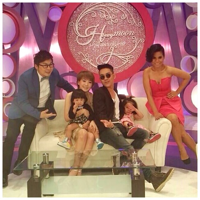 น้องยี่หวา ลูกสาวบร๊ะเจ้าโจ๊ก แปลงโฉมเป็นเอลซ่า น้องยี่หวา ลูกสาวบร๊ะเจ้าโจ๊ก แปลงโฉมเป็นเอลซ่า